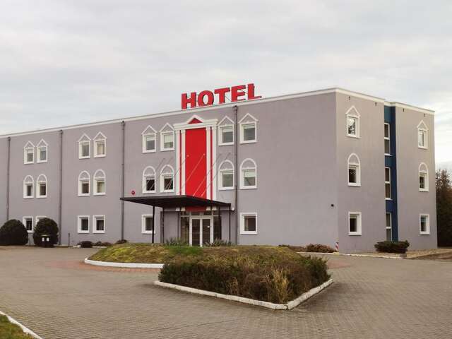 Отель Hotel Holidays Слубице-3